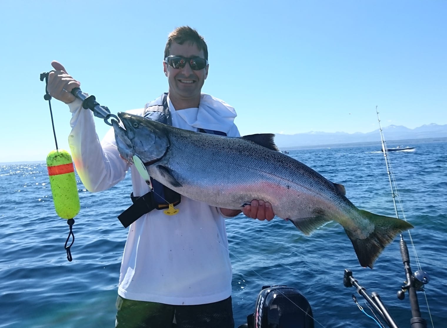 Salmon Eye Charters -50lbs a day guarantee - Fishing Ucluelet BC