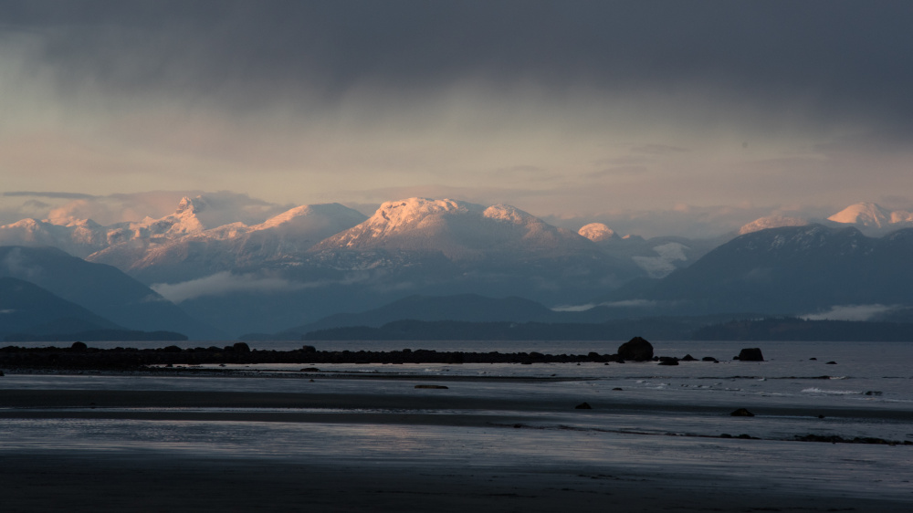storm-watching-1